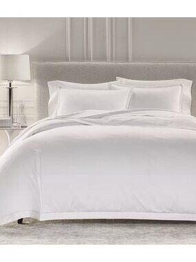 Hotel Collection 680 Thread Count Comforter  Full Queen White $435